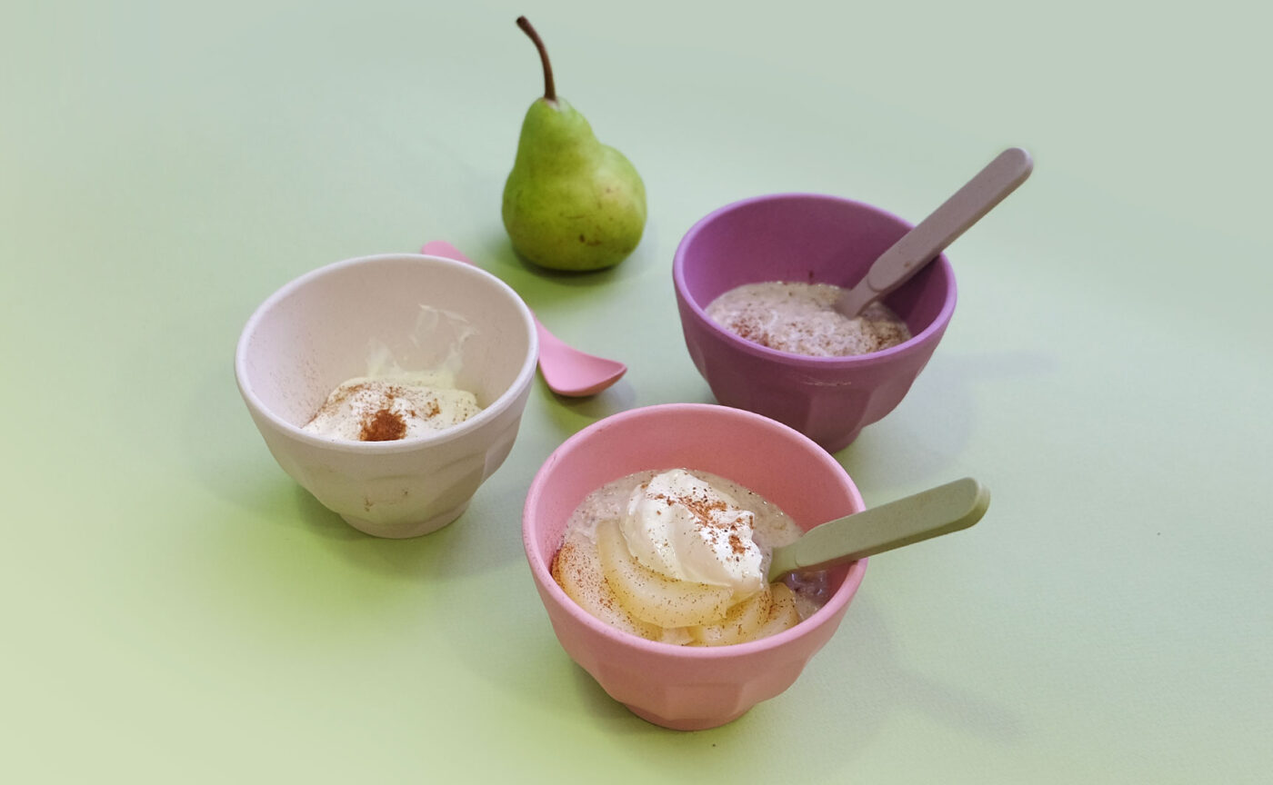 Pear and nutmeg porridge with cinnamon yoghurt